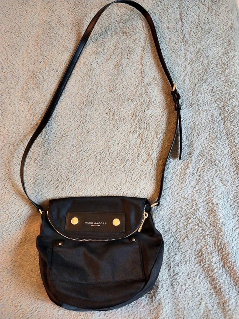 Marc Jacobs Preppy Nylon Mini Natasha Crossbody Bag Black
